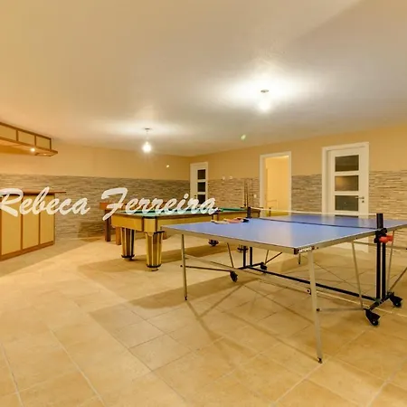 Villa Correeira Sleeps 12 With Pool Air Con And Wifi *