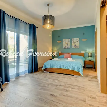 Villa Correeira Sleeps 12 With Pool Air Con And Wifi *