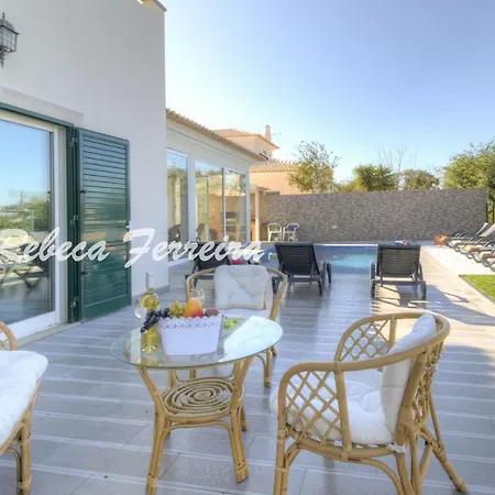 Correeira Sleeps 12 With Pool Air Con And Wifi Brejos