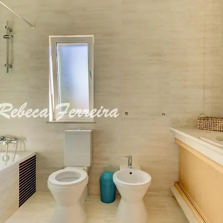 Correeira Sleeps 12 With Pool Air Con And Wifi *