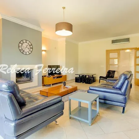 Correeira Sleeps 12 With Pool Air Con And Wifi *