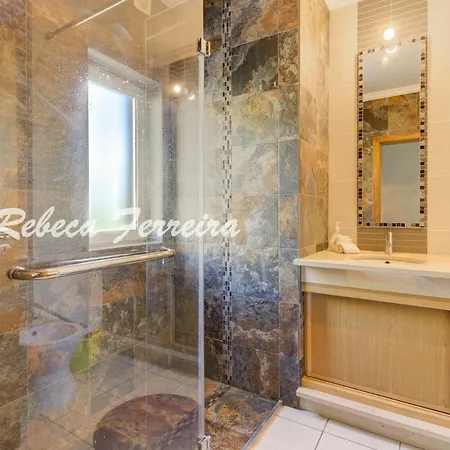 Correeira Sleeps 12 With Pool Air Con And Wifi *