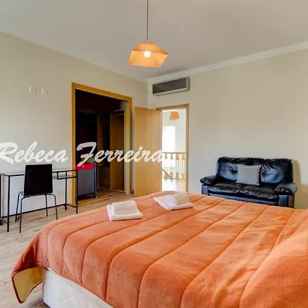 Villa Correeira Sleeps 12 With Pool Air Con And Wifi